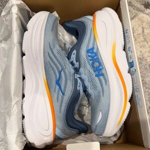 NEW IN BOX Hoka Men’s Bondi 9